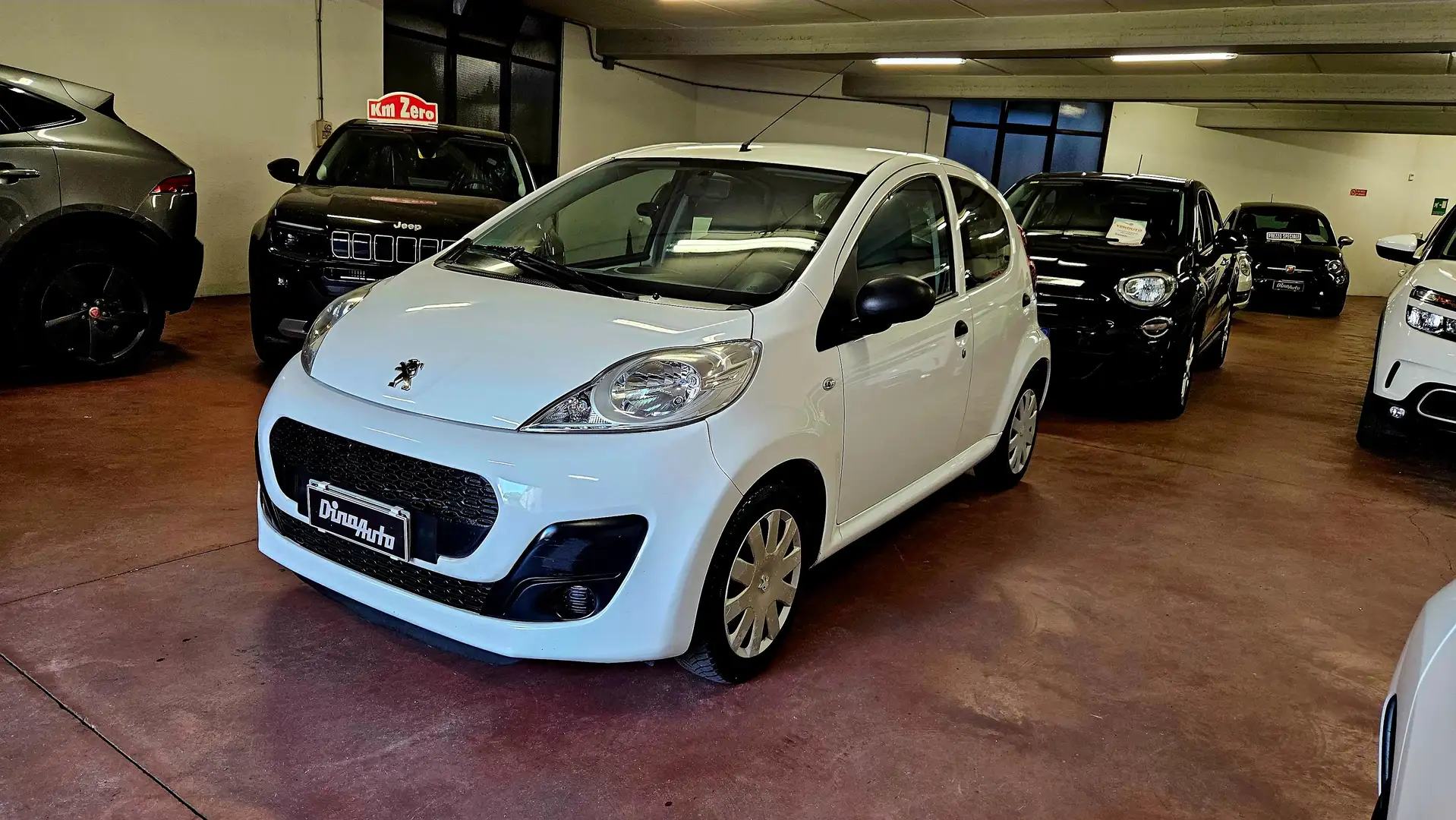 Peugeot 107 107 5p 1.0 12v ---OK PER NEOPATENTATI---- Білий - 1