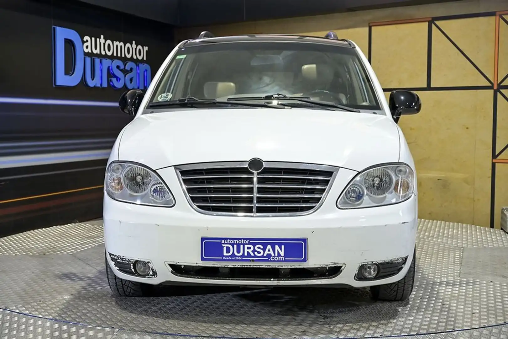 SsangYong Rodius 270Xdi Limited Blanco - 2