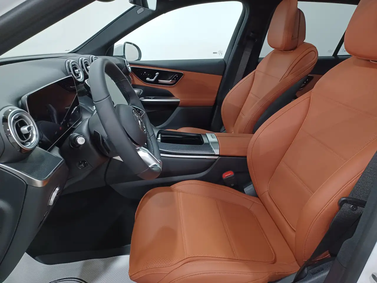 Mercedes-Benz GLC снимка Mercedes-Benz GLC