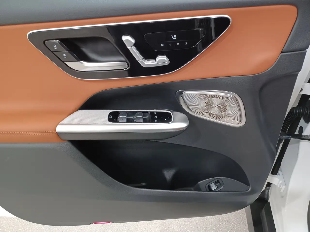 Mercedes-Benz GLC снимка Mercedes-Benz GLC