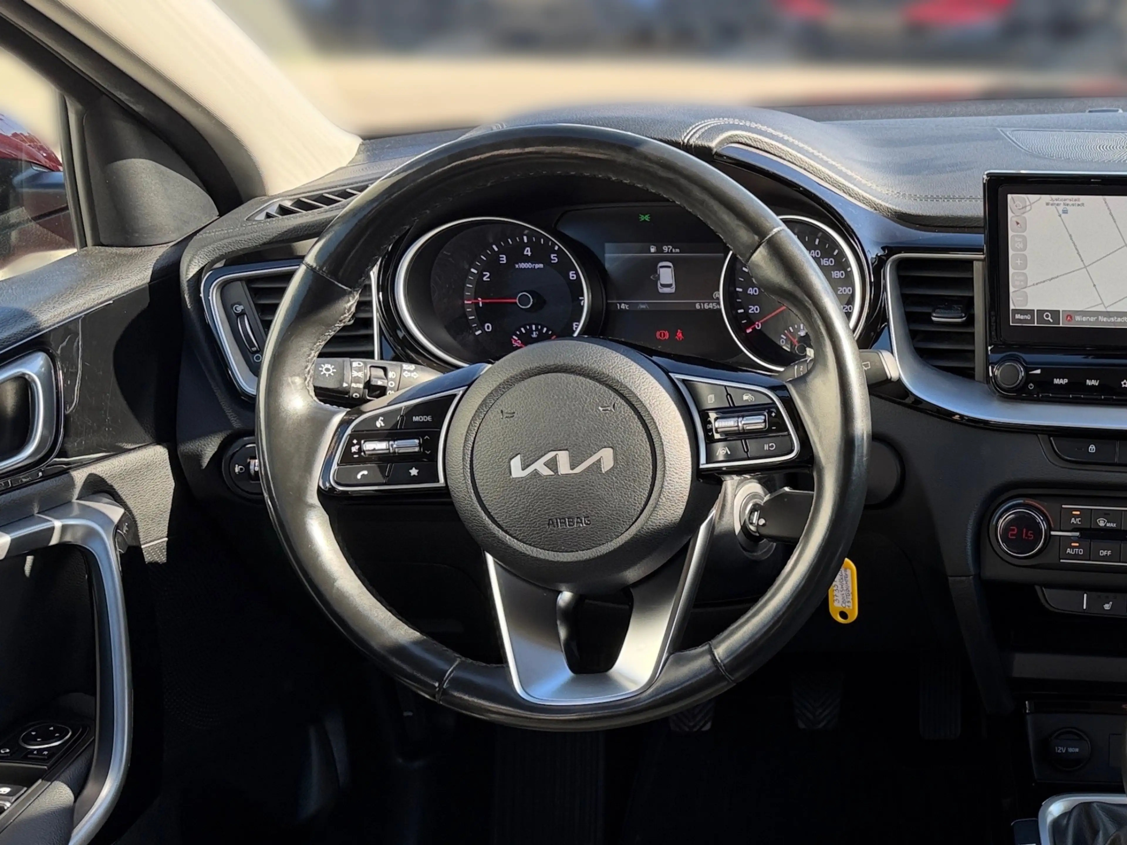 Kia Ceed SW / cee'd SW ceed SW 1,5 TGDI Gold — photo 15