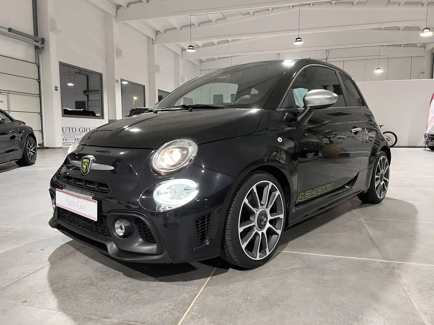 Abarth 595C 595C 2016 1.4 t-jet Turismo 165cv my18 COMPETITION Nero - 2