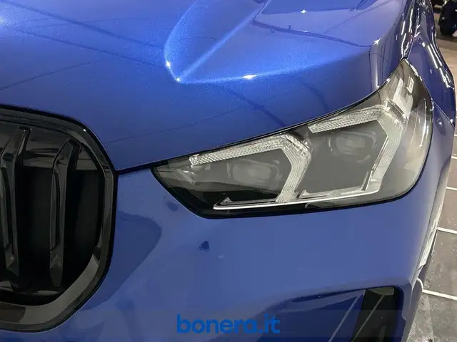 BMW X1 view 10