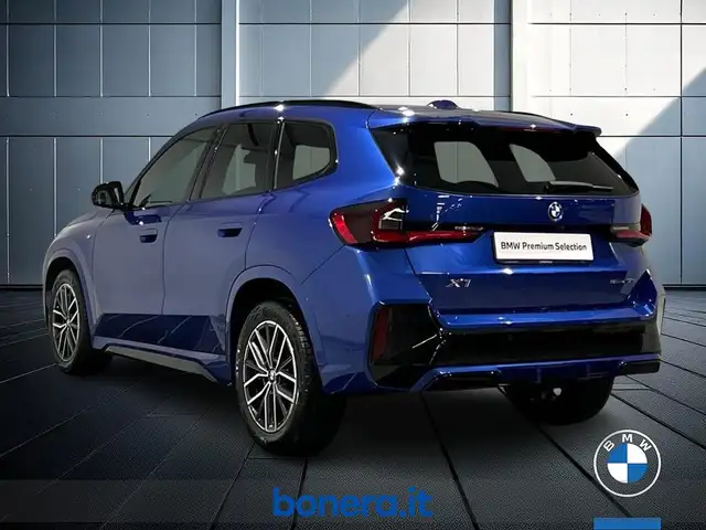 BMW X1 view 8
