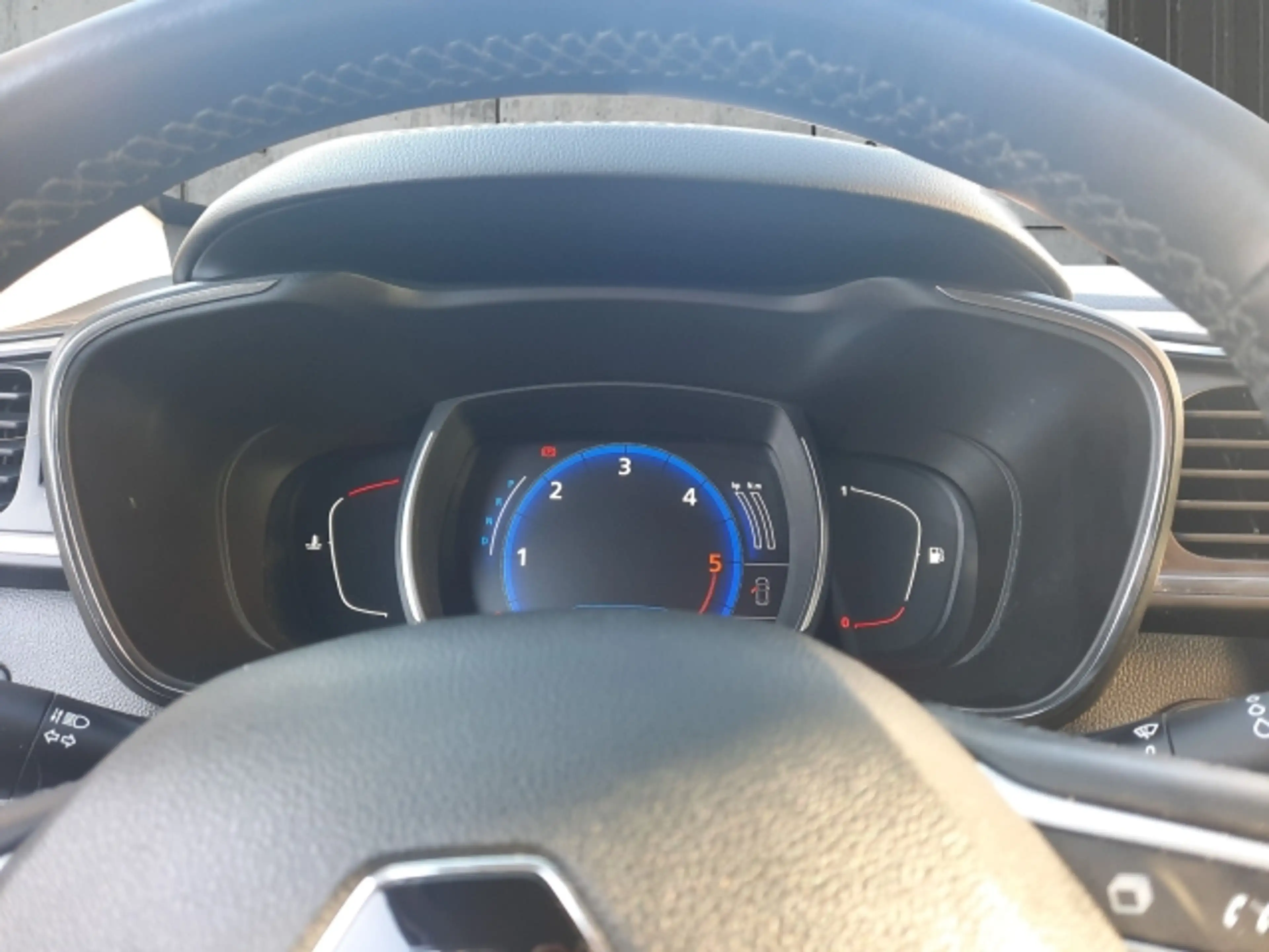 Renault Kadjar KADJAR BOSE dCi EDC — photo 15