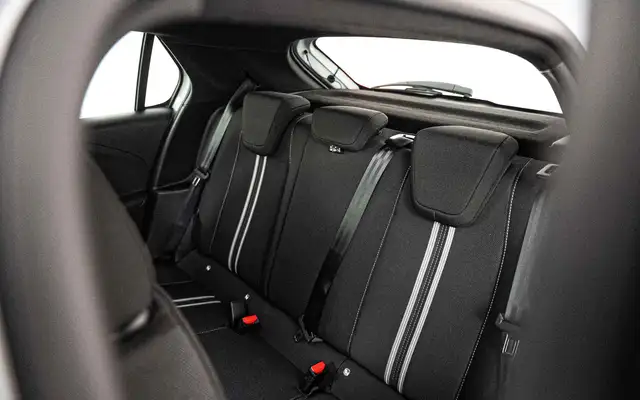 Opel Corsa view 7