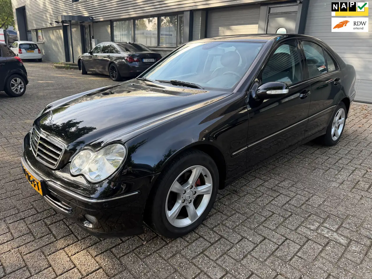 Mercedes-Benz C 220