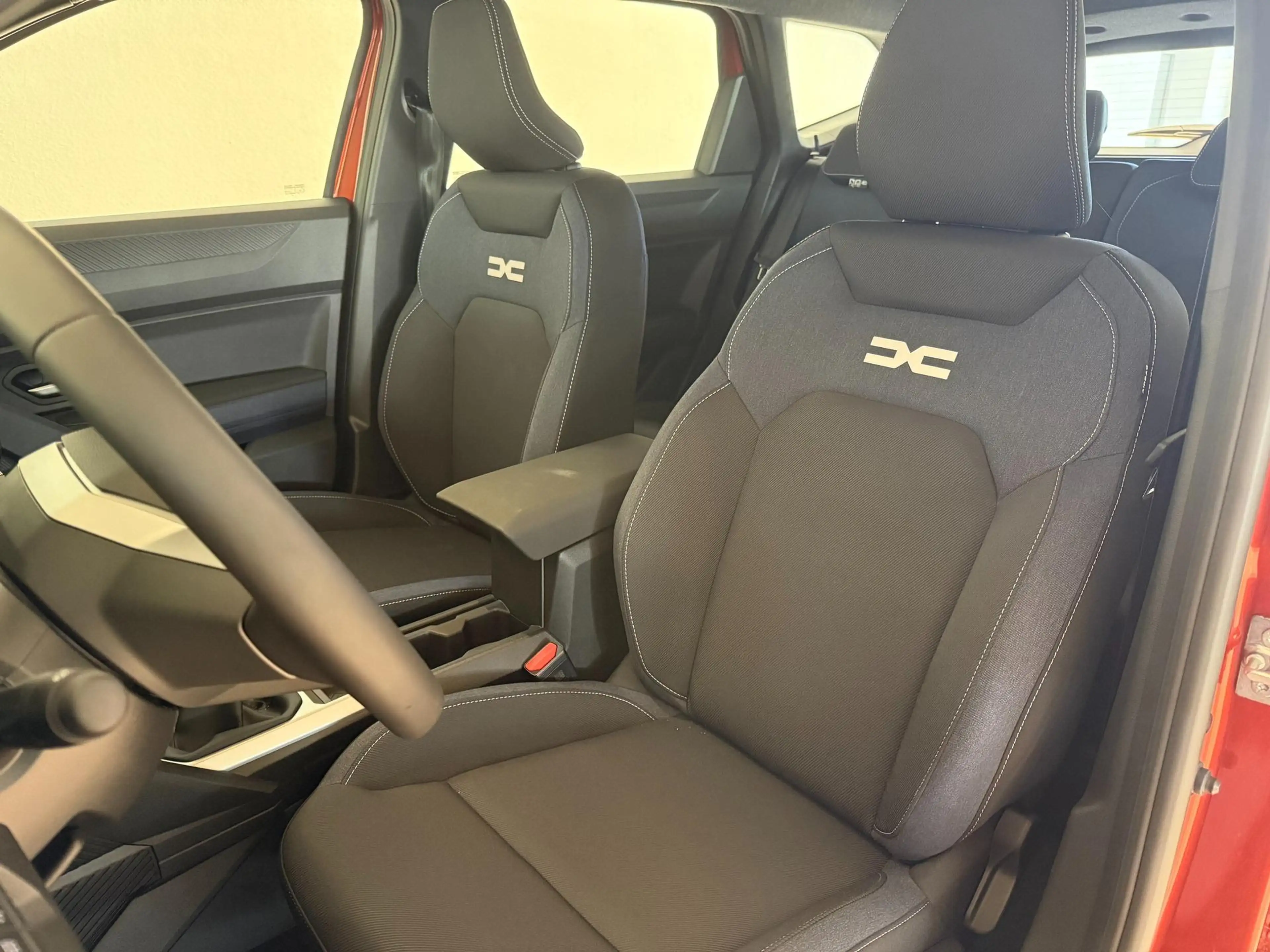 Dacia Bigster Expression 140 mild Hybrid 103 kW (140 PS) Radi... — photo 9