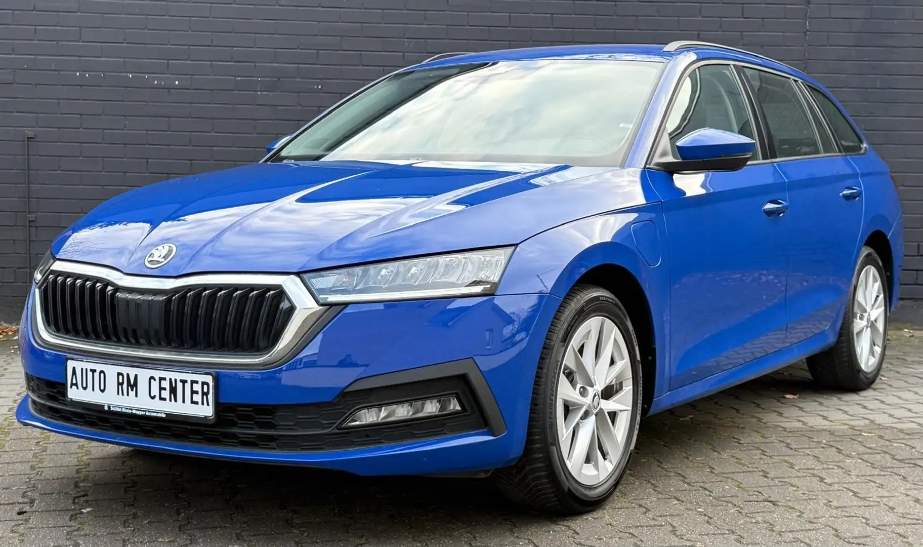 Skoda Octavia Ambition iV Blau - 1