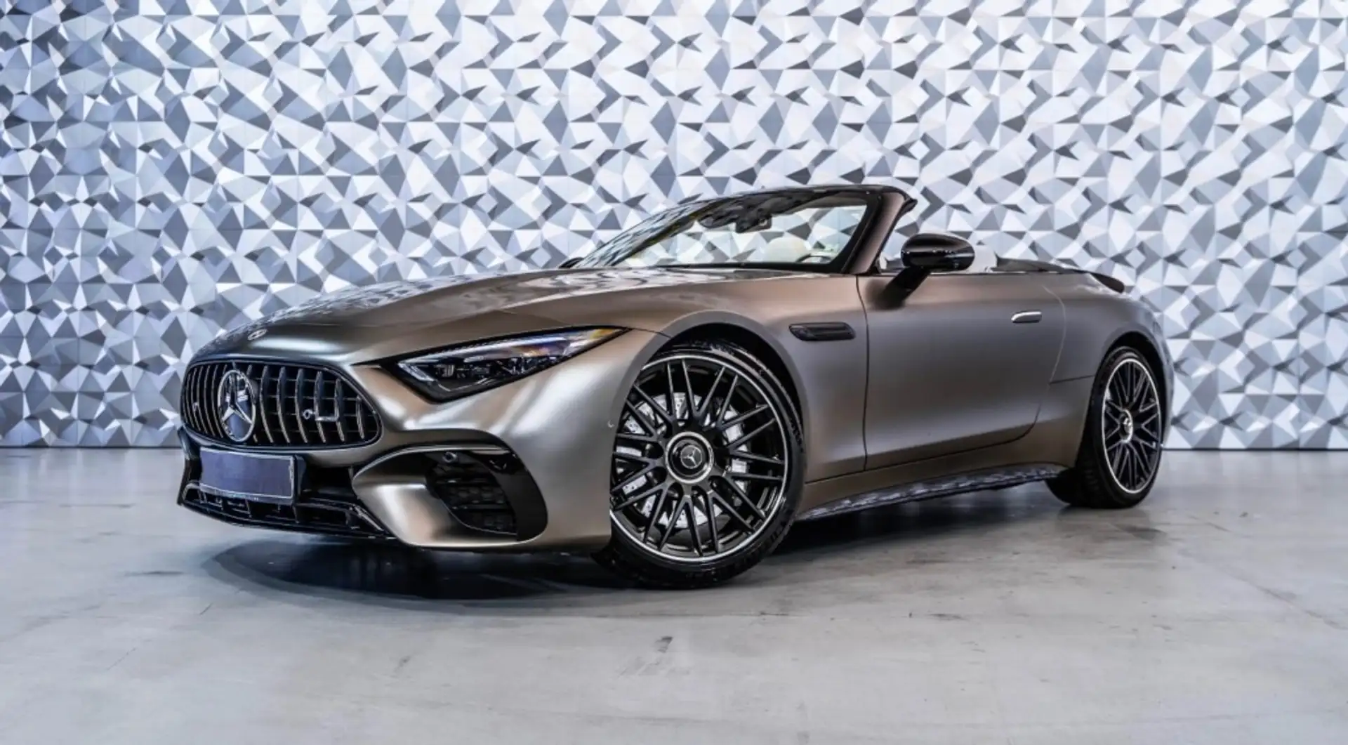 Mercedes-Benz SLC 43 AMG Aut. Bruin - 1