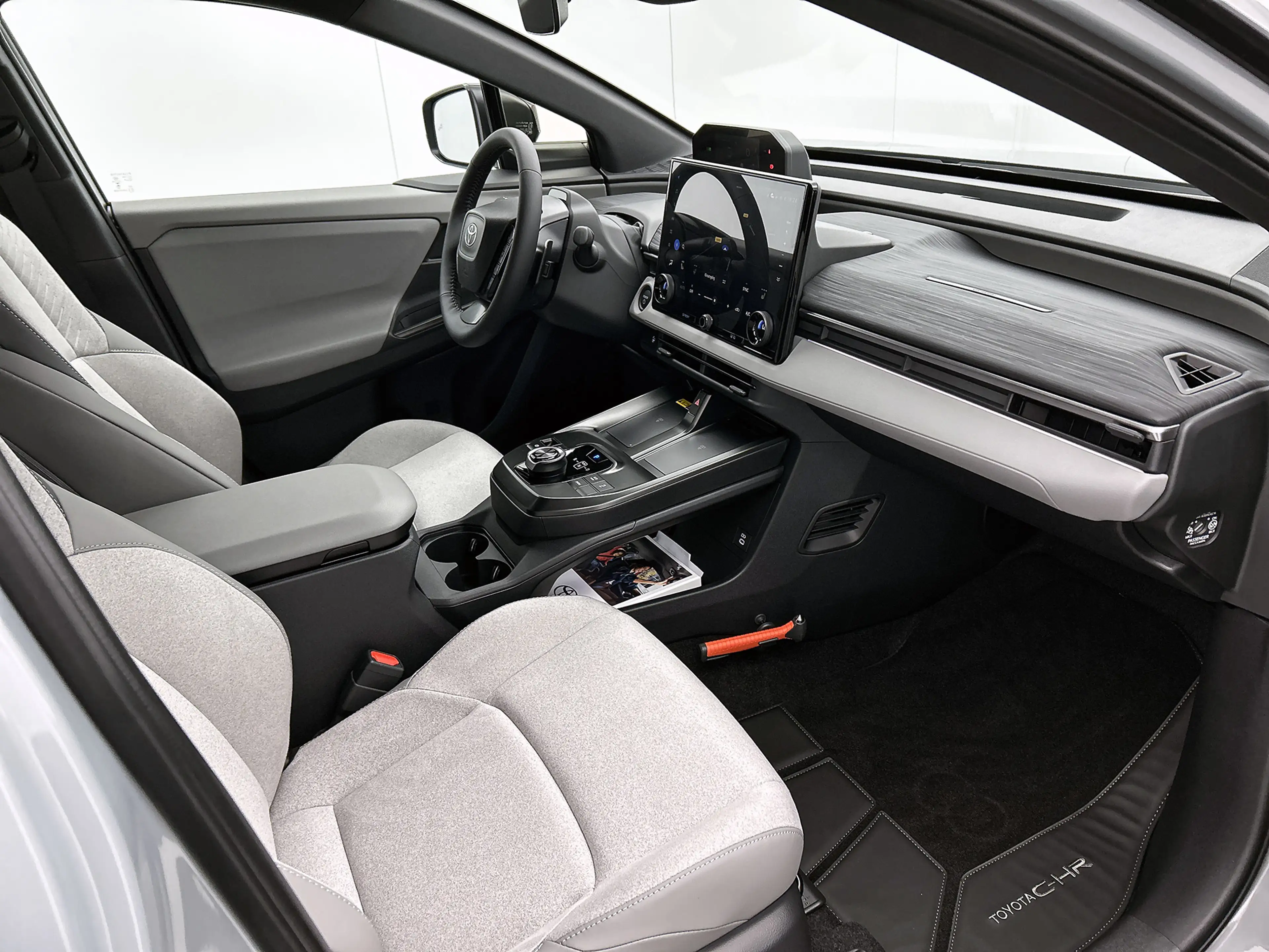 Toyota C-HR+ Executive AWD 77 kWh *EV-Deal* |Stoel en stuurwiel — photo 7