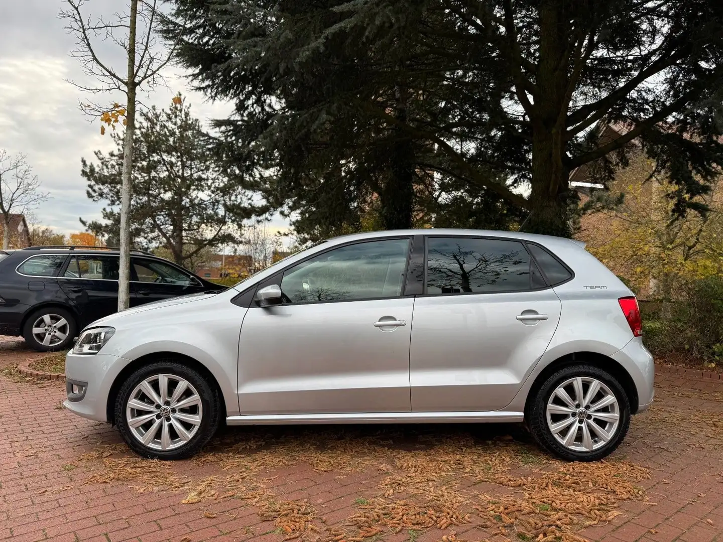 Volkswagen Polo V Team Automatik|1. Hand|PDC|Shzg|AUX/USB! Plateado - 2