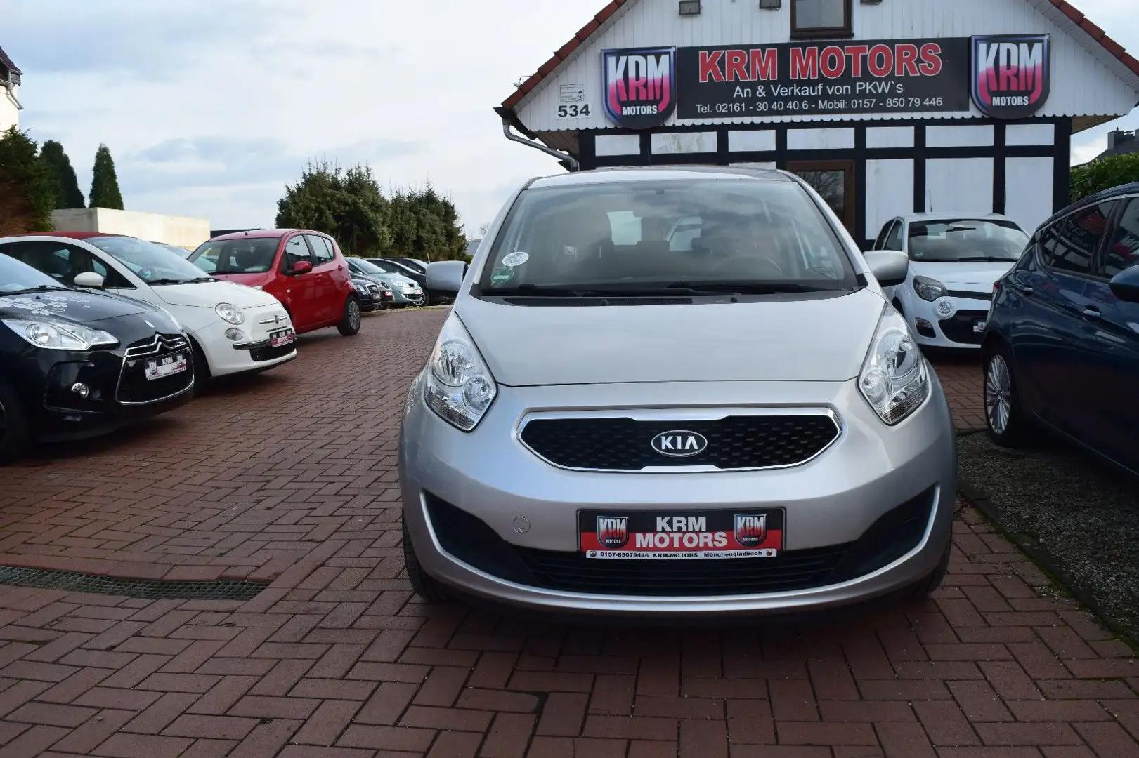Kia Venga Edition 7 TÜV NEU,KLIMA,PDC,SITZHEIZUNGEN Silber - 1