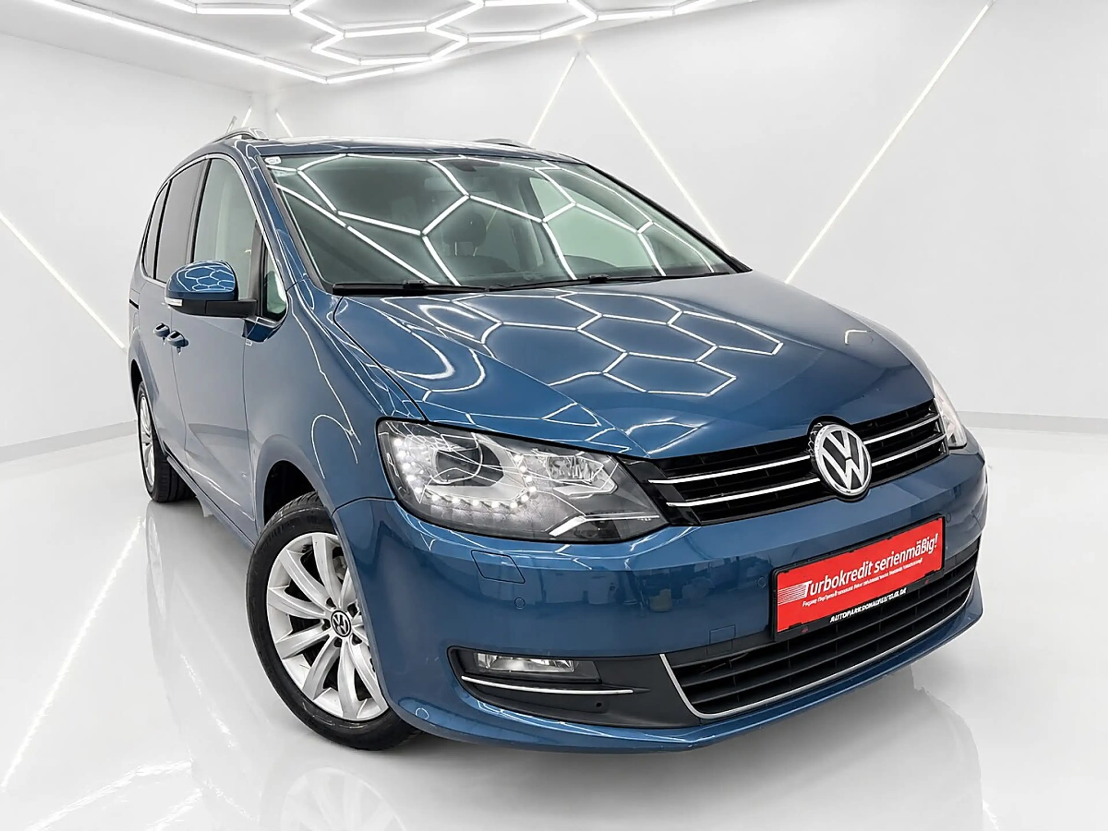 Volkswagen Sharan 2.0 TDI BlueMotionTech Highline -Facelift- — photo 3