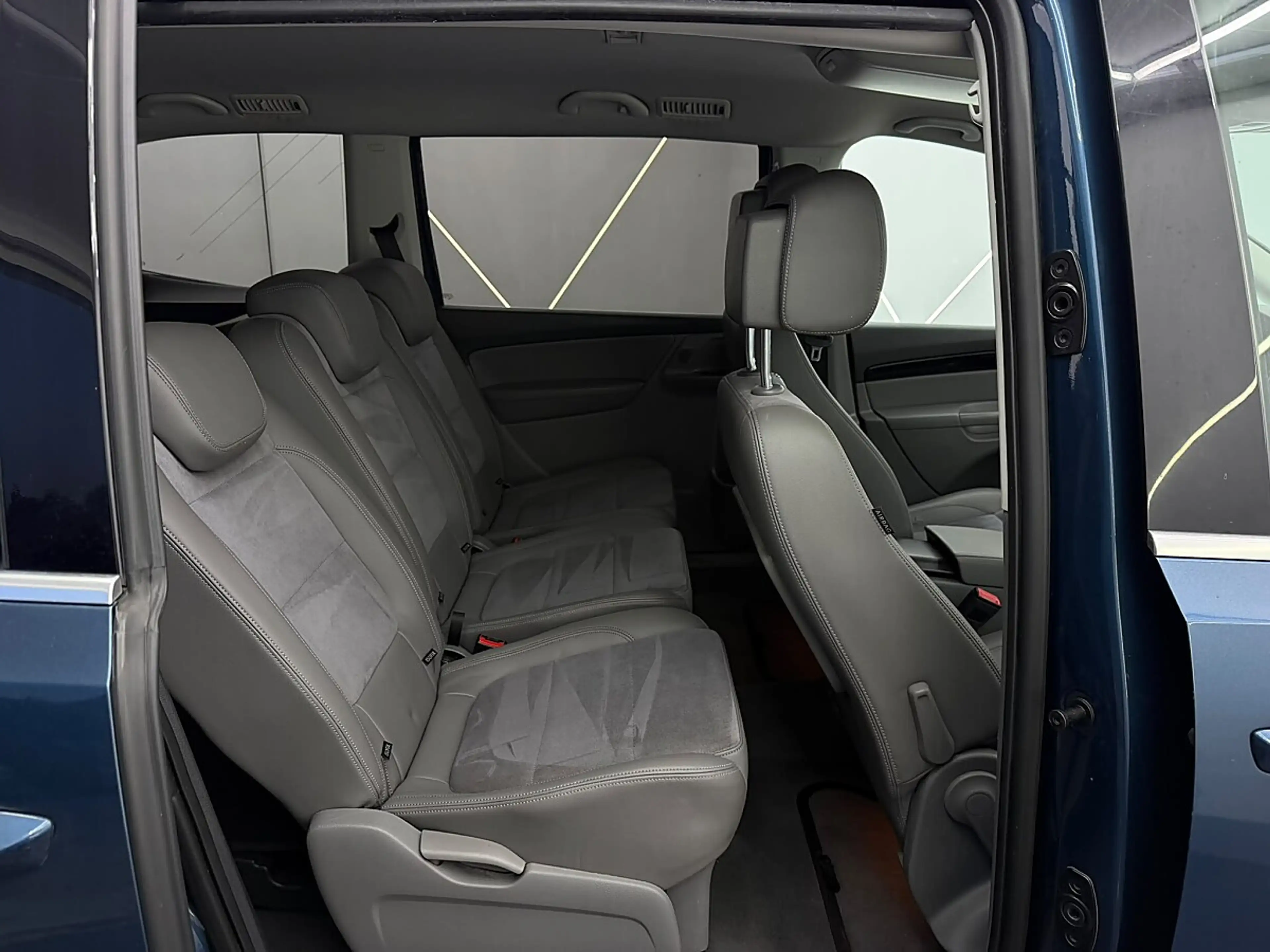 Volkswagen Sharan 2.0 TDI BlueMotionTech Highline -Facelift- — photo 9