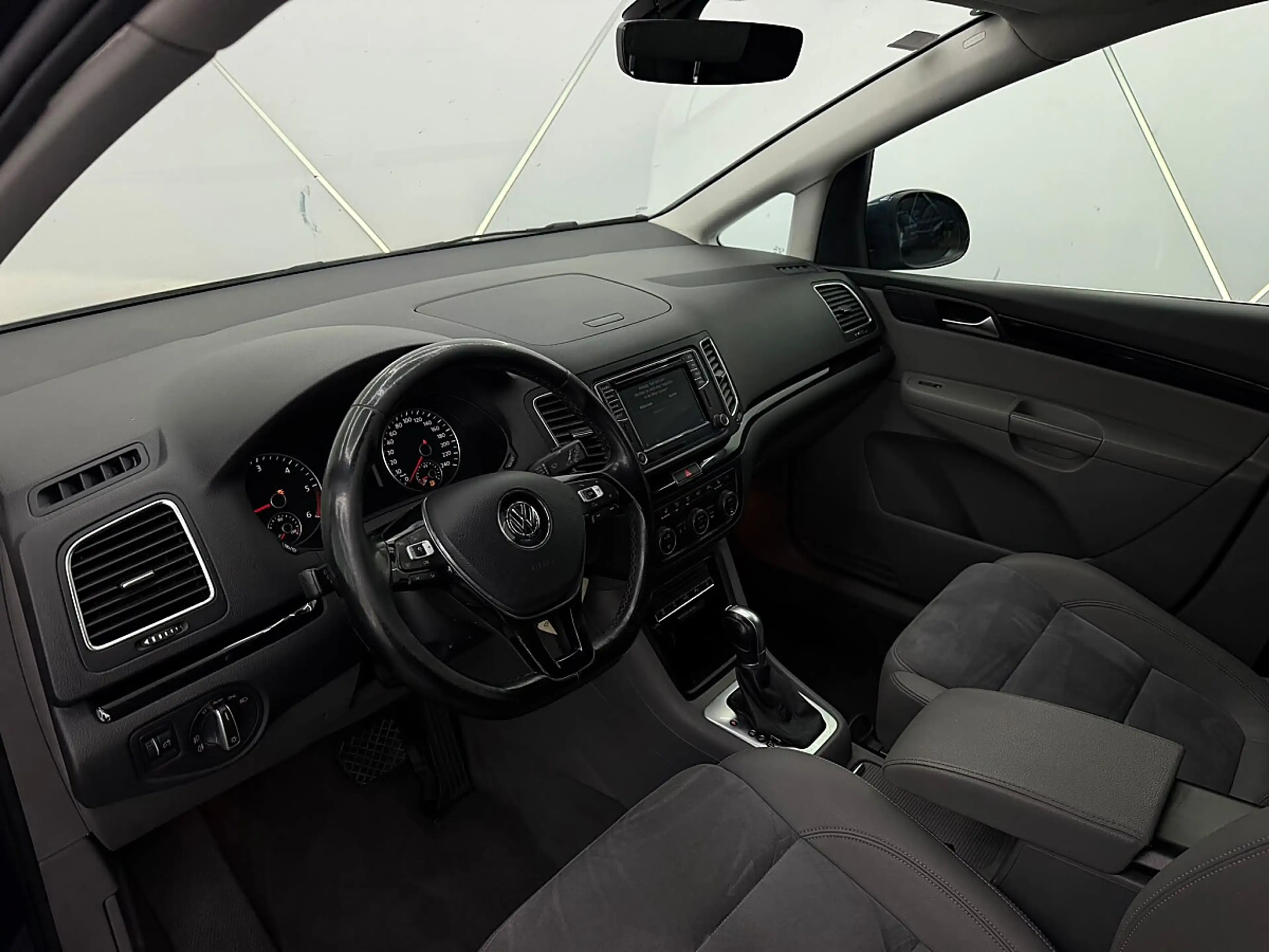 Volkswagen Sharan 2.0 TDI BlueMotionTech Highline -Facelift- — photo 6