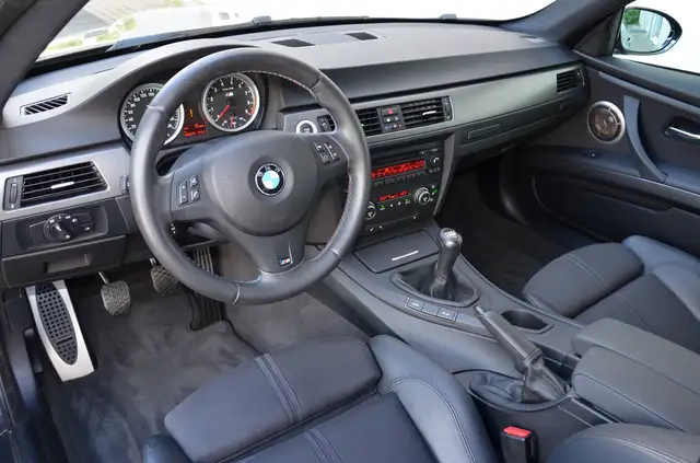 BMW M3 Coupe E92 V8-Schalter, Ö-Auto, Originalzustand! Ansicht 4