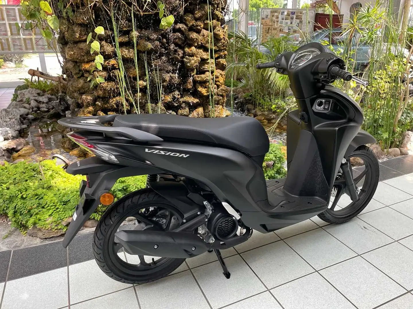 Honda Vision 110 2025 6 Jahre Garantie Schwarz - 2