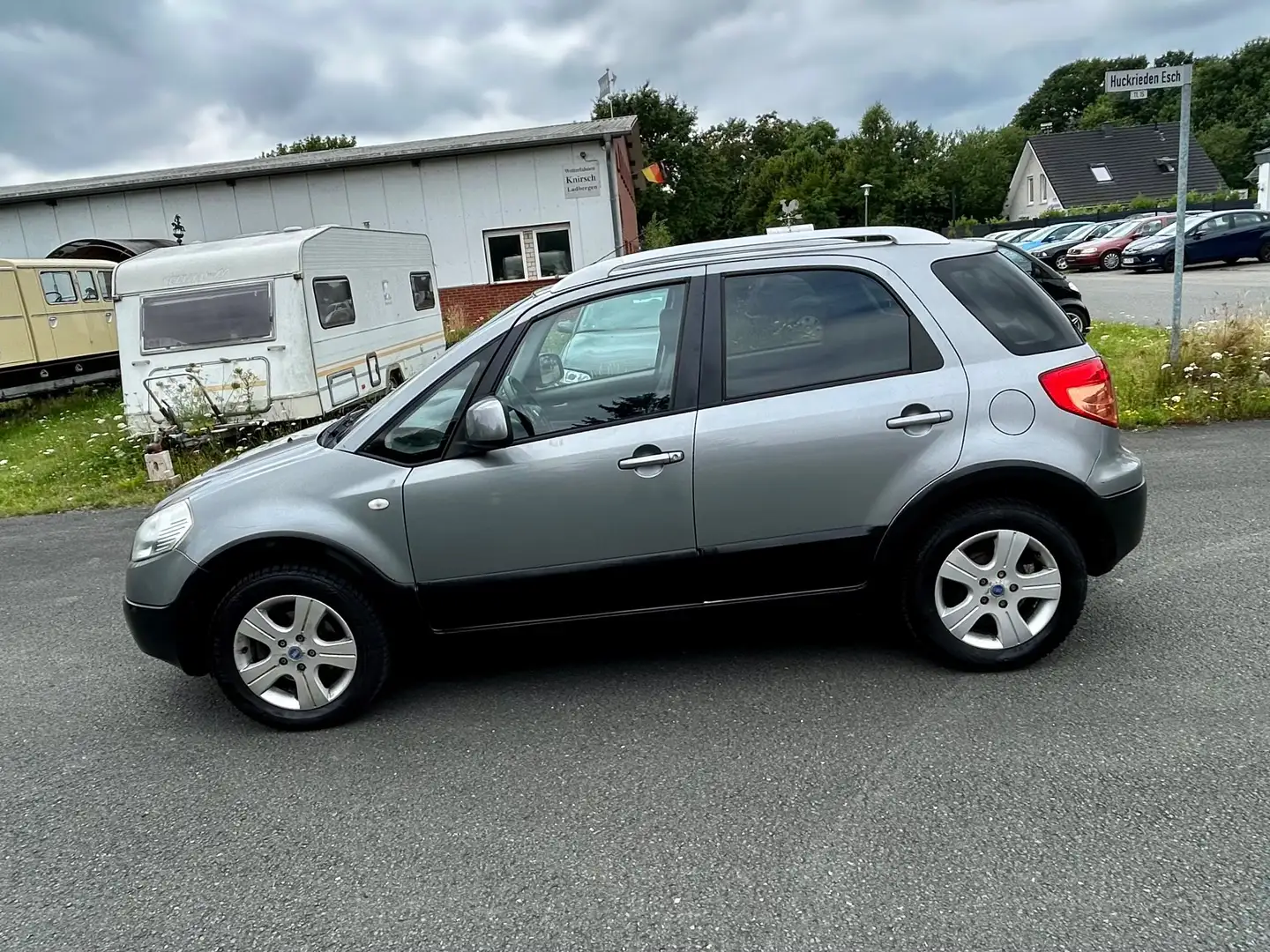 Fiat Sedici 1.9 Multijet DPF 4x4 Emotion 6GANG TÜV-06-2027 SU Gris - 2