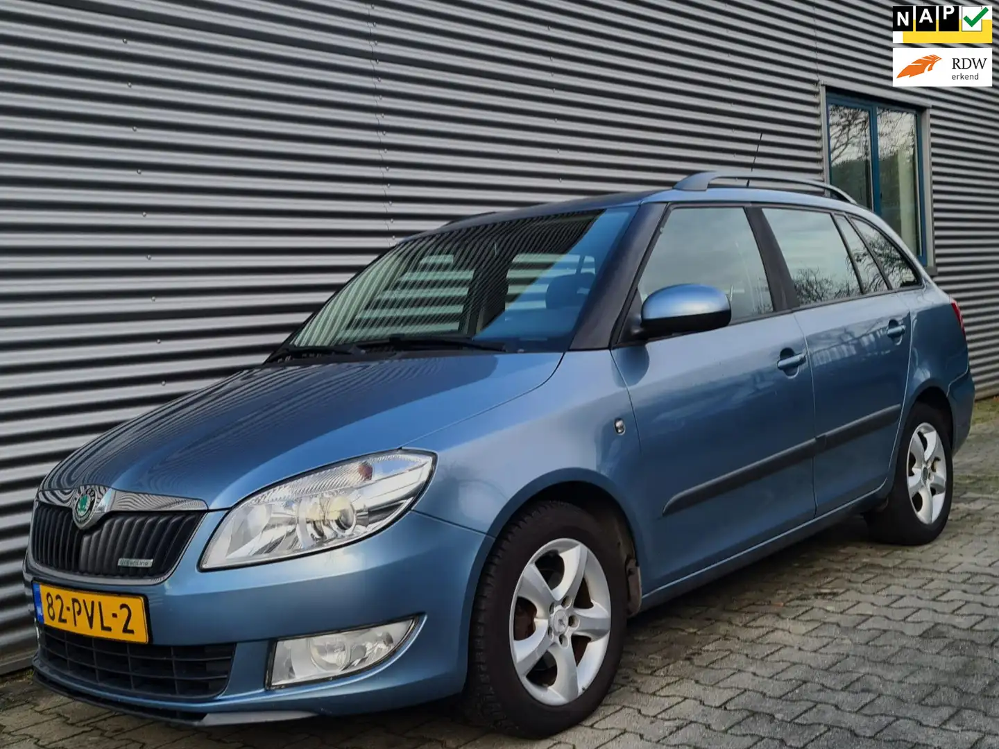 Skoda Fabia Combi 1.2 TDI Greenline 04-2011 Satine Blau Metall Azul - 1