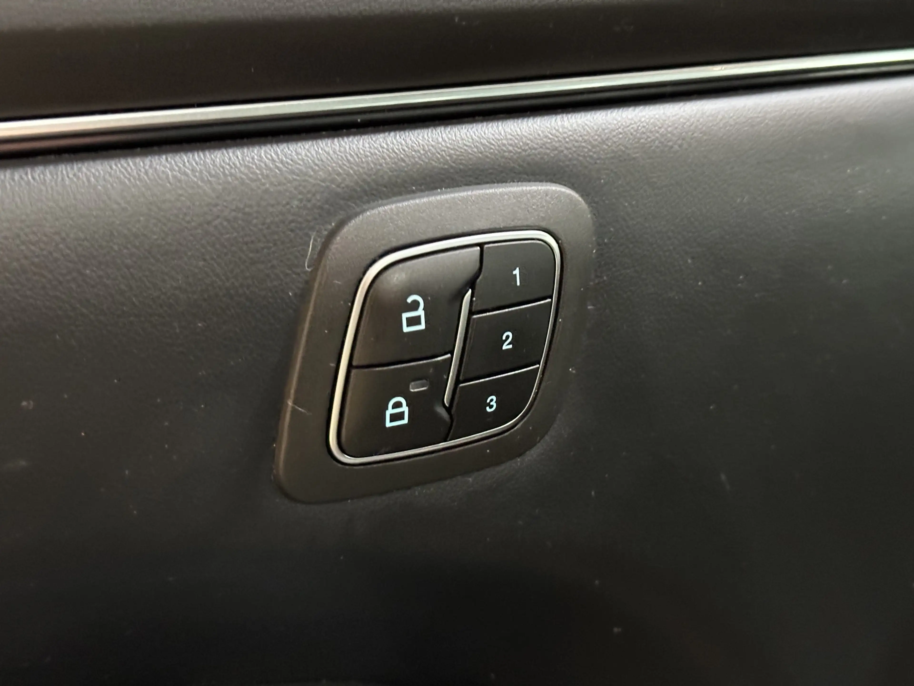 Ford Mustang Mach-E Leder Memory Bang&Olufsen Pano — photo 12