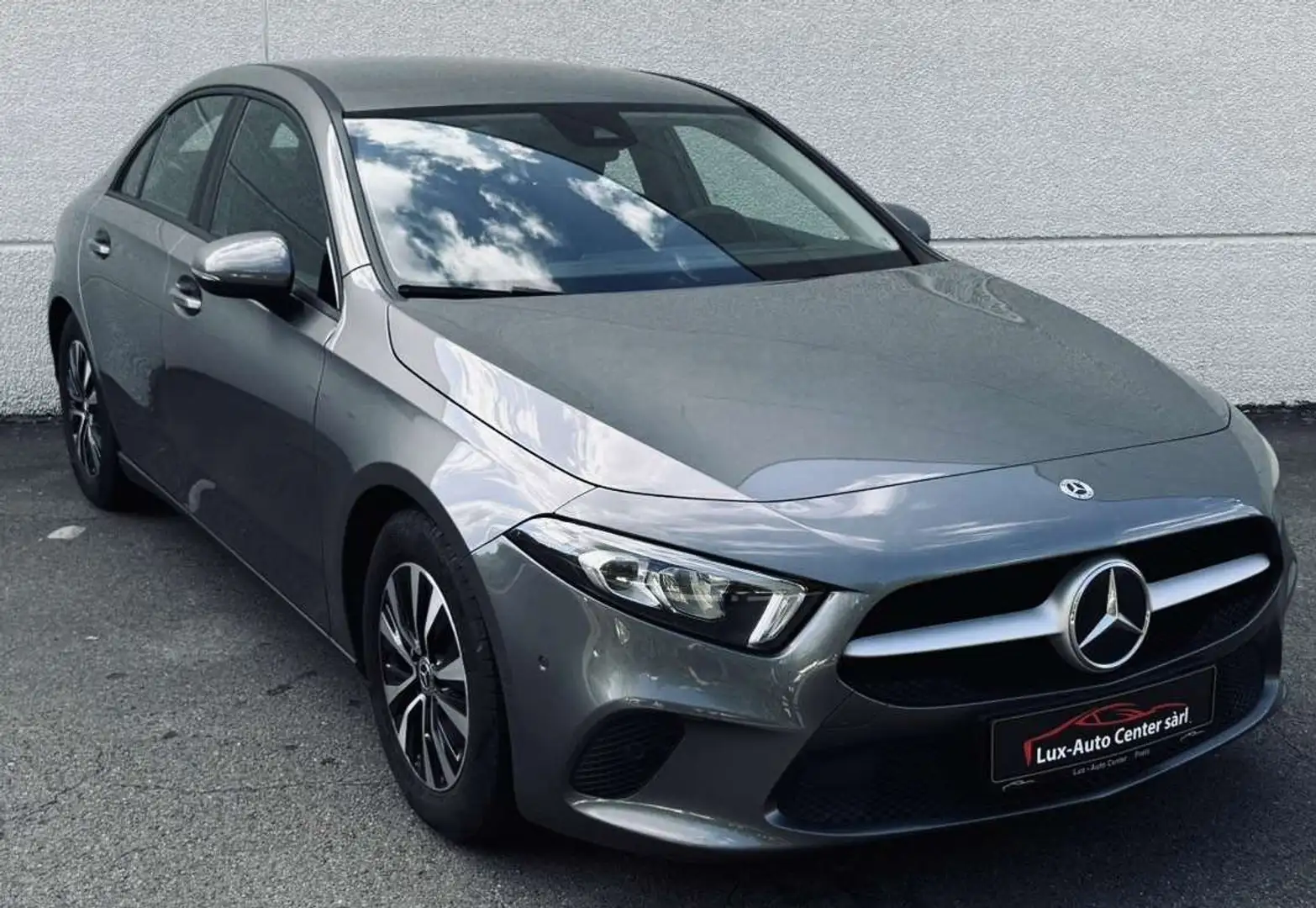 Mercedes-Benz A 180 Business Solution Essential Grijs - 2