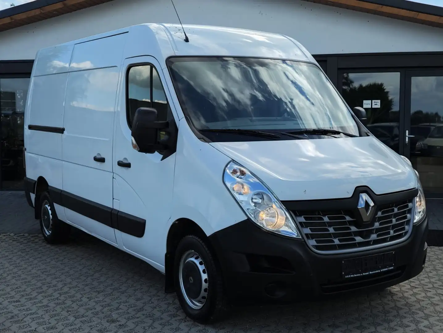 Renault Master Kasten L2H2 HKa 3,3t Weiß - 2