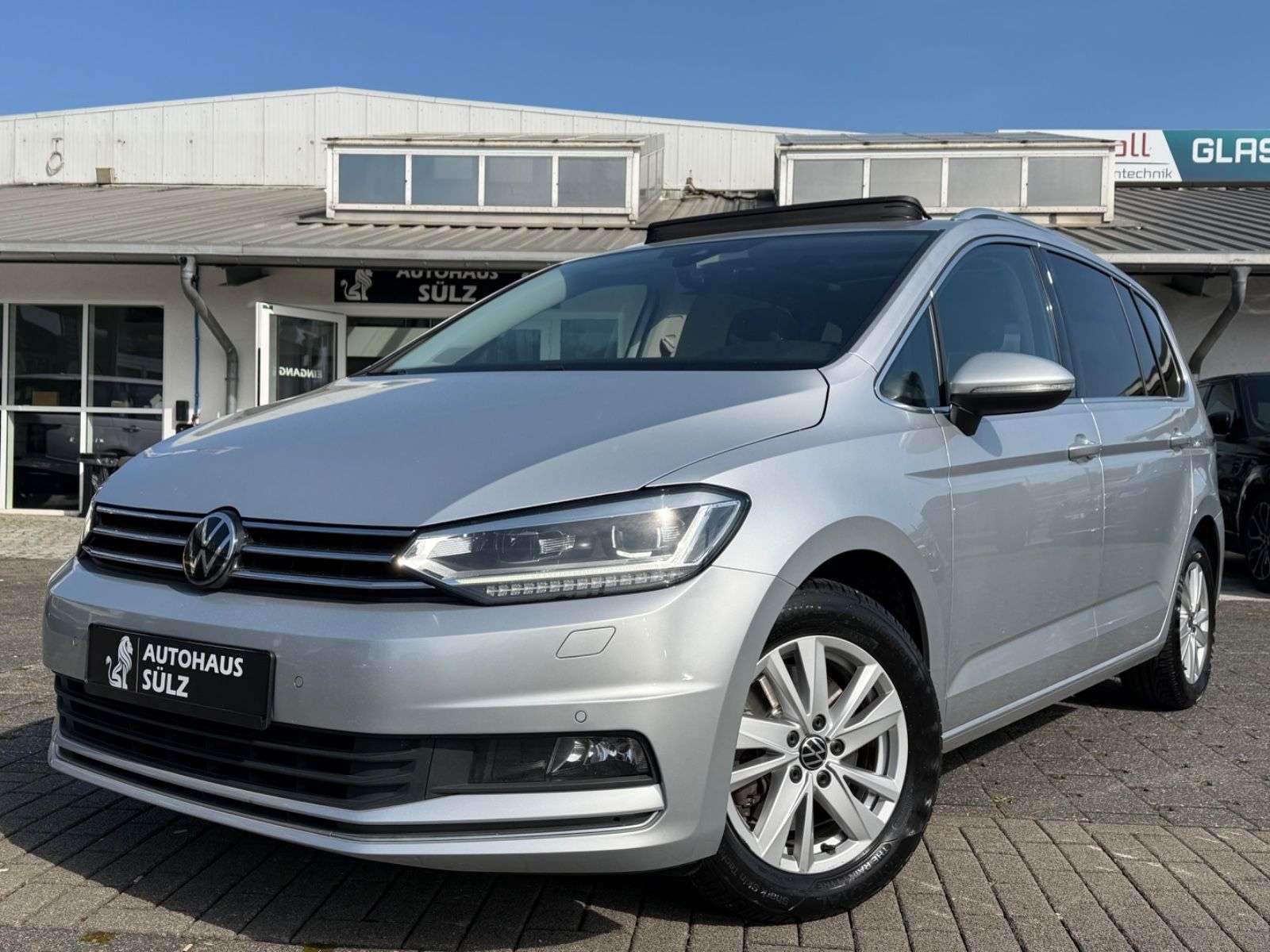 Second hand Volkswagen Touran 2.0