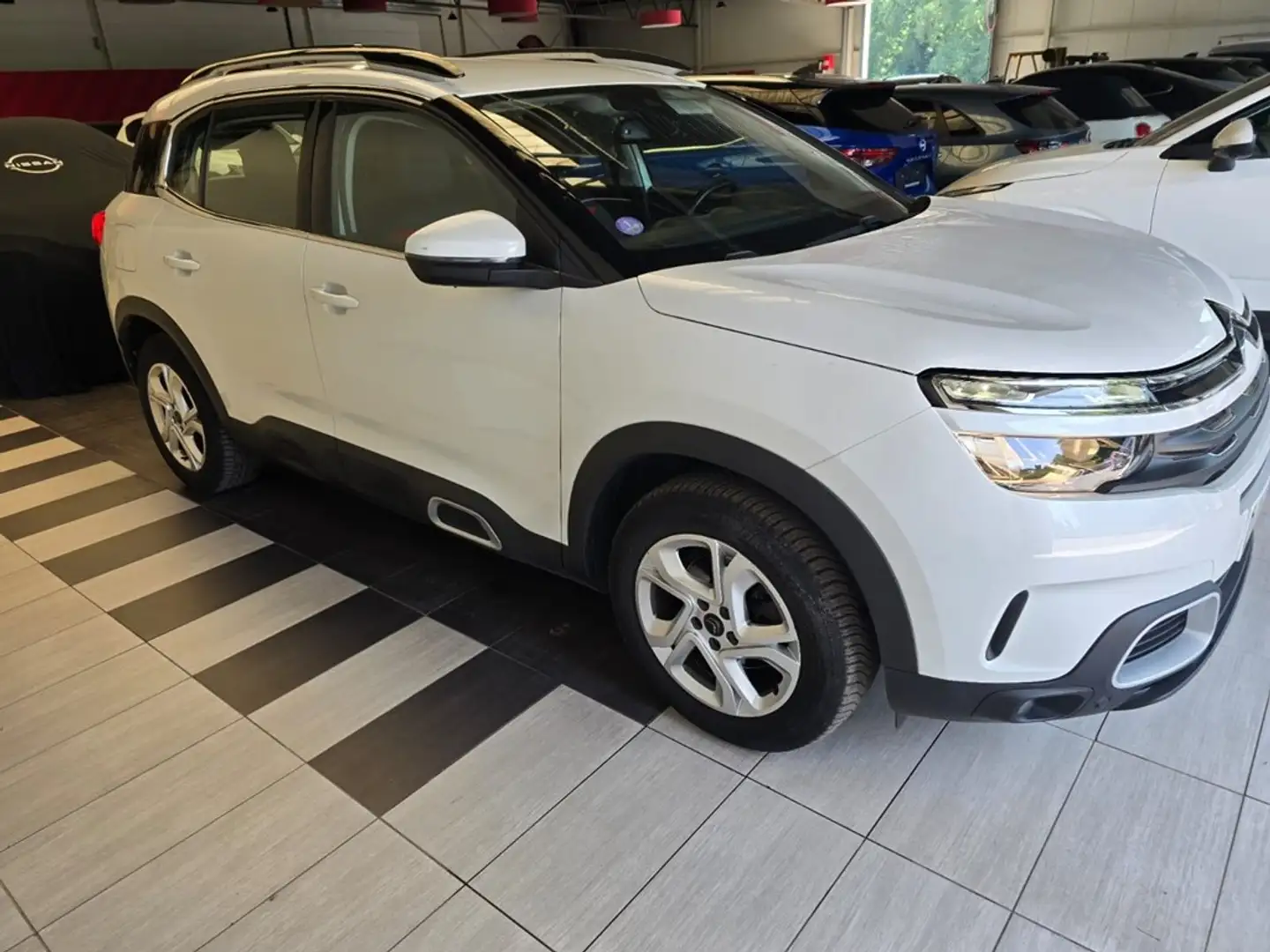 Citroen C5 Aircross 130pk//Benzine//Camera//GPS//Garantie Wit - 2