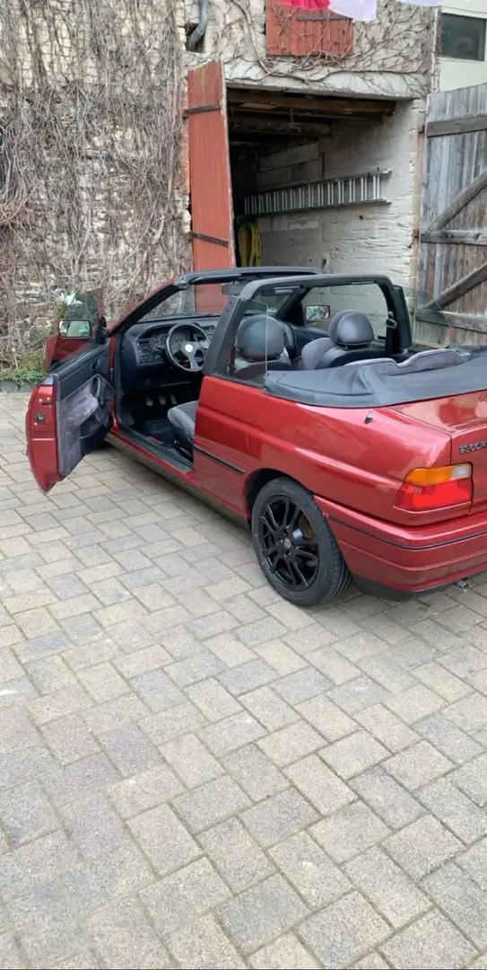 Ford Escort 16V XR3i 131PS Czerwony - 2