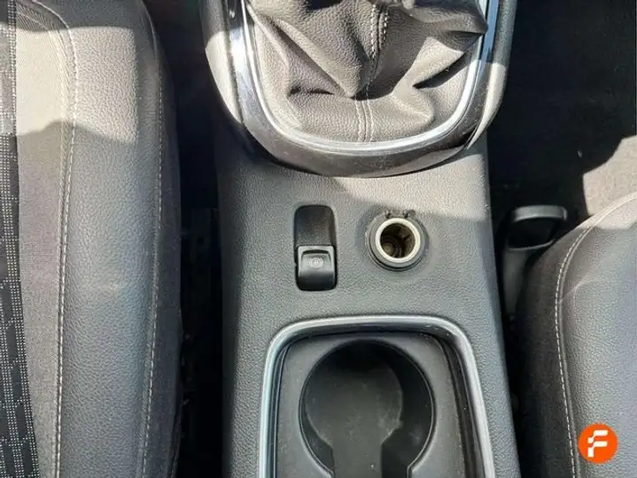 Opel Astra 2021, foto 18