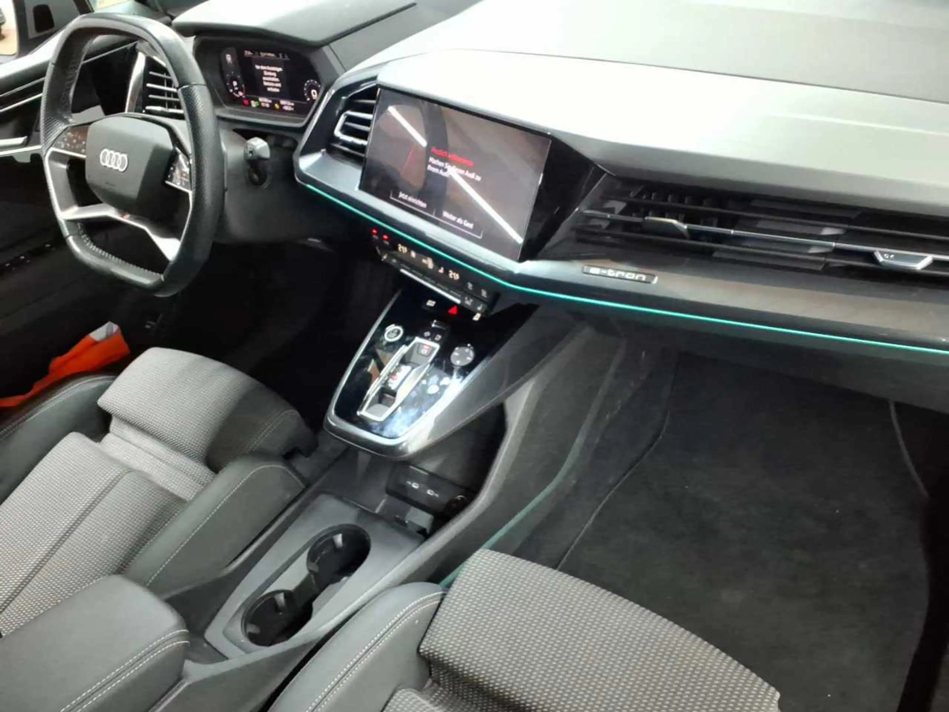 Audi Q4 e-tron Q4 e-tron 40 AHK LED PDC KAM — photo 9