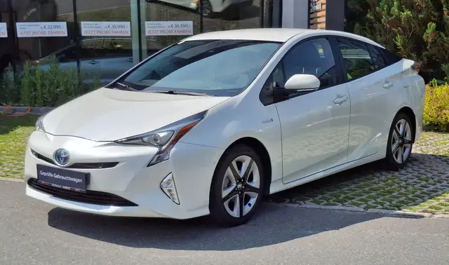 Toyota Prius 1,8 VVT-i Hybrid Lounge