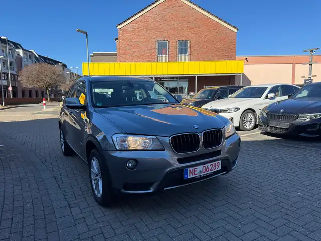 BMW X3 xDrive 20 d Automatik Panorama 1.HAND
