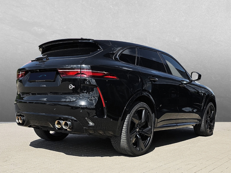Jaguar F-Pace P550 SVR — photo 3