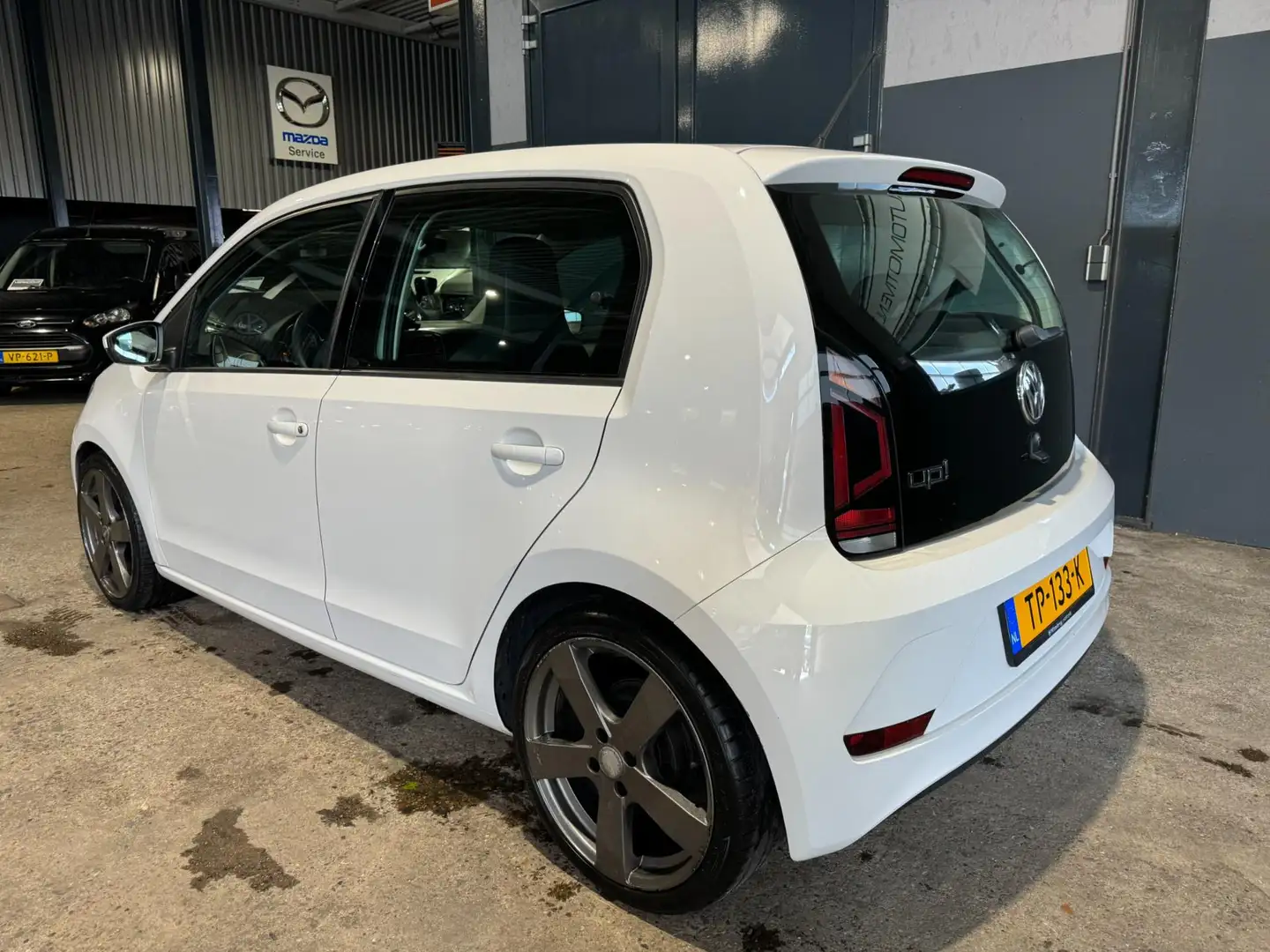 Volkswagen up! 1.0 BMT move up! NAP/DAB/NL auto ! Wit - 2