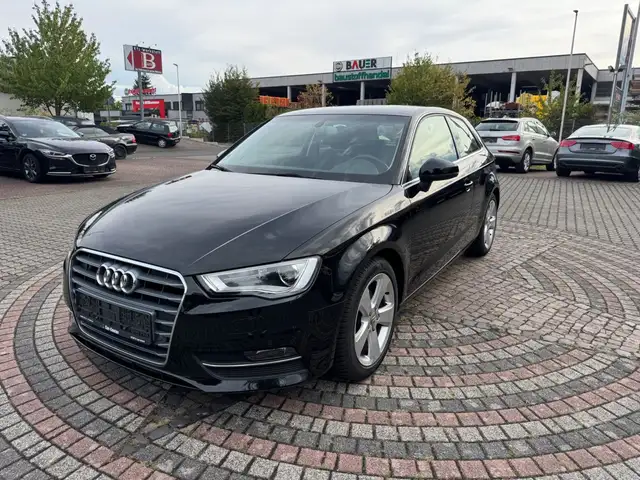 Audi A3 Ambition Xenon,SHZ,PDC,Tempomat,1.Hand