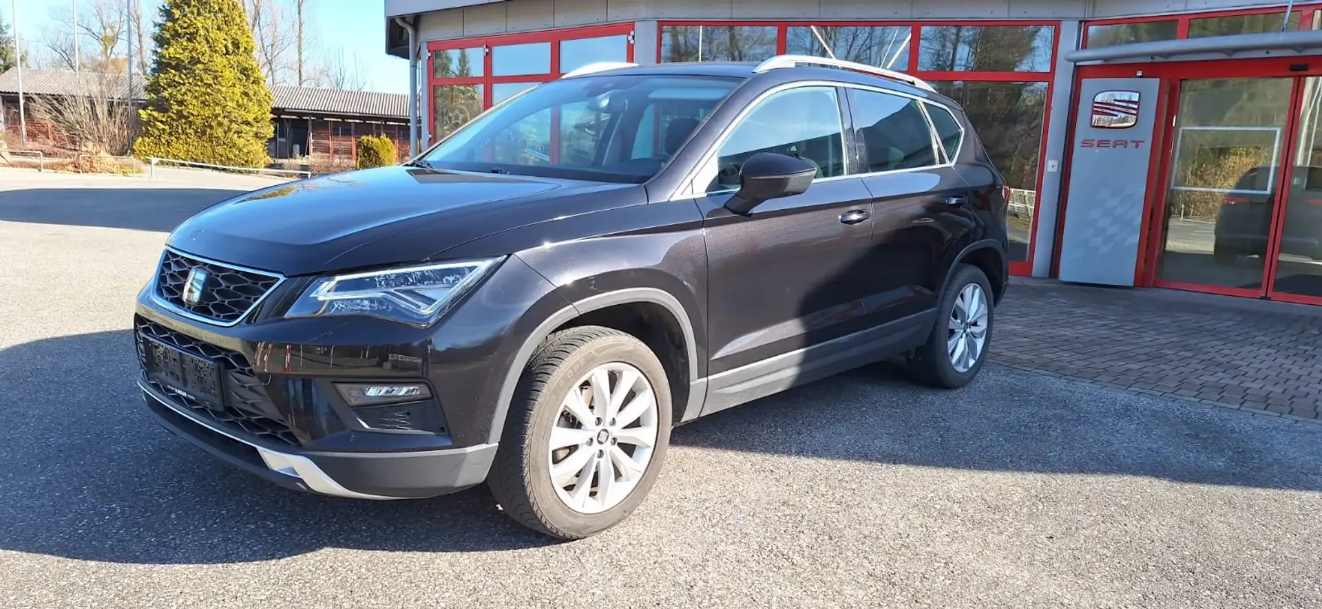 SEAT Ateca 1,0 Style Eco TSI Schwarz - 1