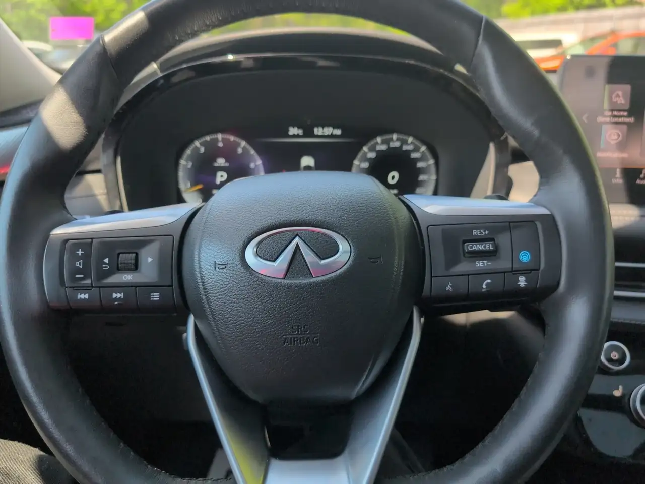 Infiniti QX60 снимка Infiniti QX60