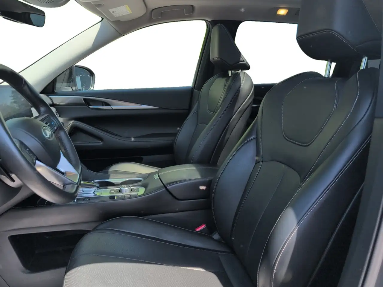 Infiniti QX60 снимка Infiniti QX60