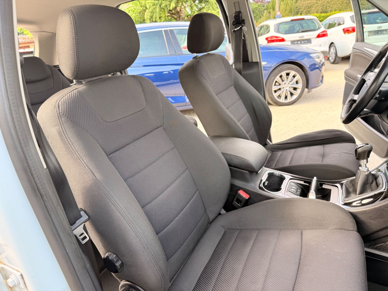 Ford S-Max S-MAX Titanium — photo 16