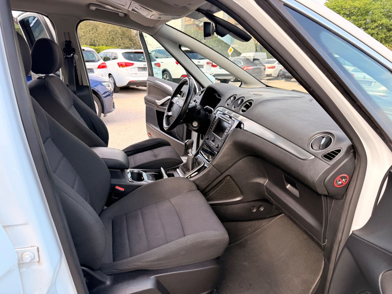 Ford S-Max S-MAX Titanium — photo 20