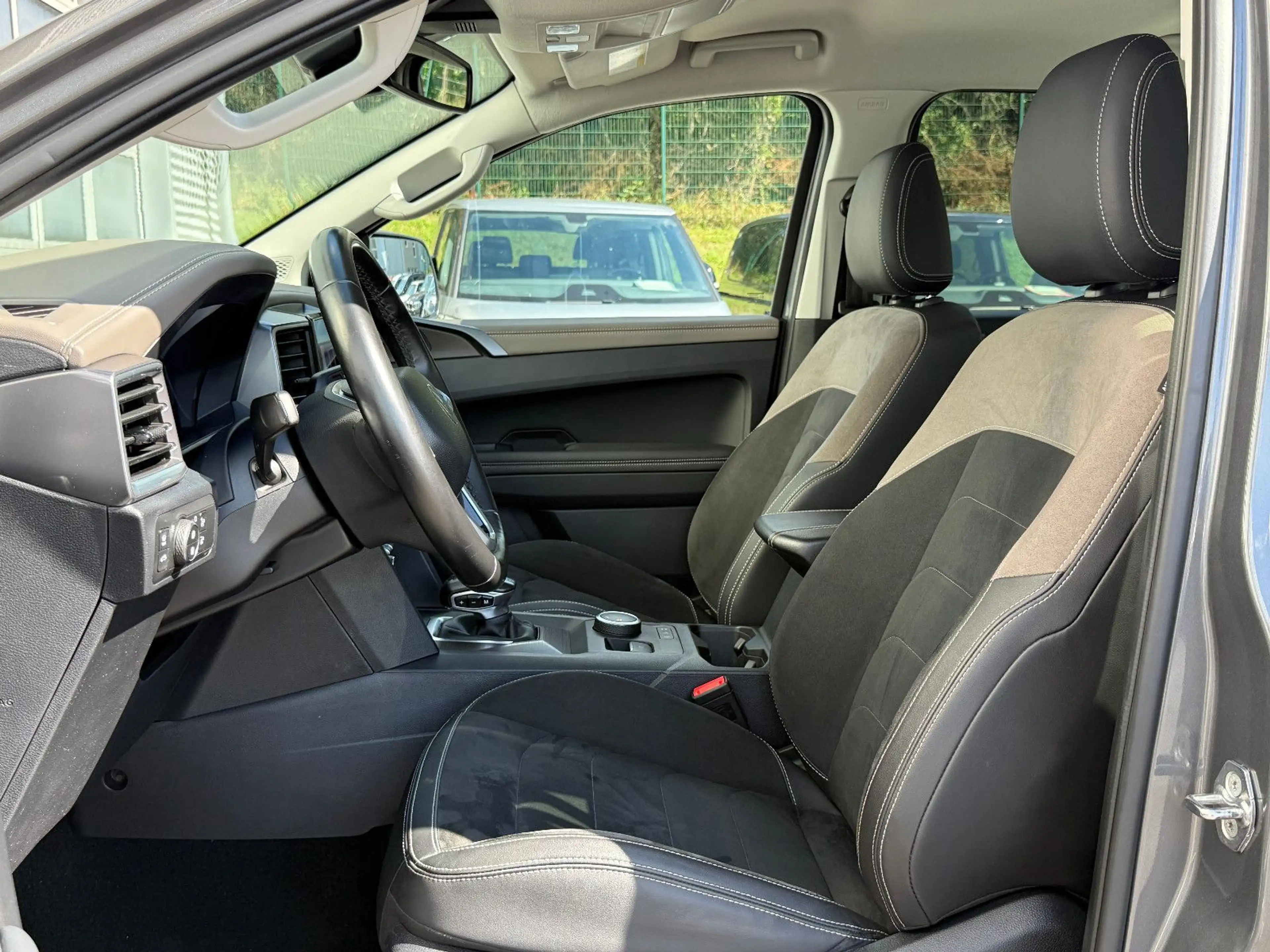 Volkswagen Amarok 3.0 TDI Style 4M ACC AHK IQ.Light Kamera — photo 9