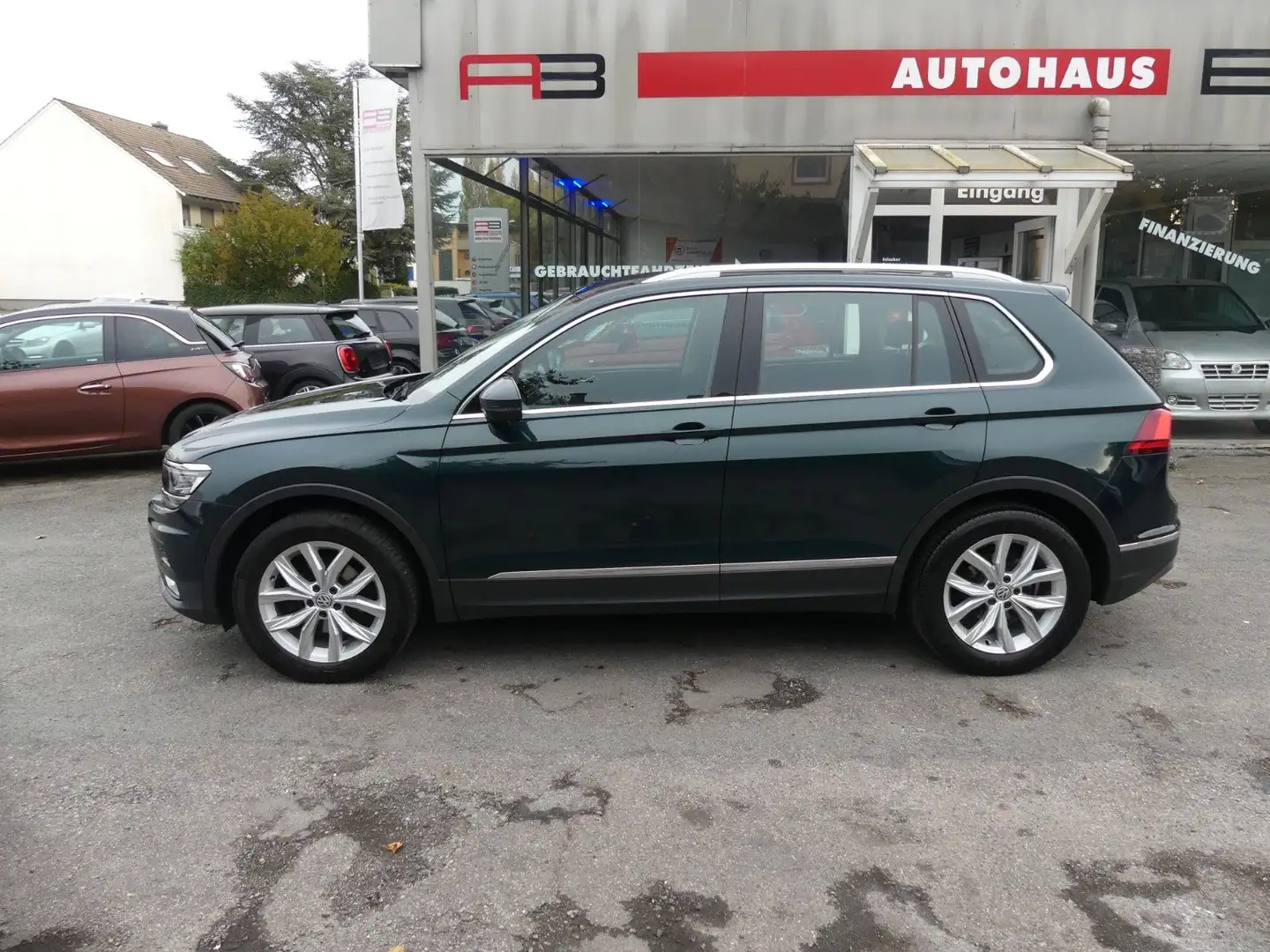 Volkswagen Tiguan Highline BMT/Start-Stopp 4Motion DSG Grün - 1