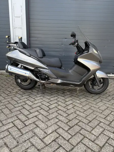 Honda FJS 400 - foto 3