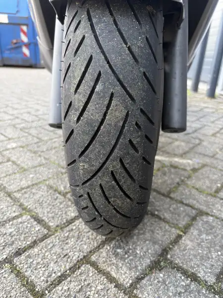 Honda FJS 400 - foto 6