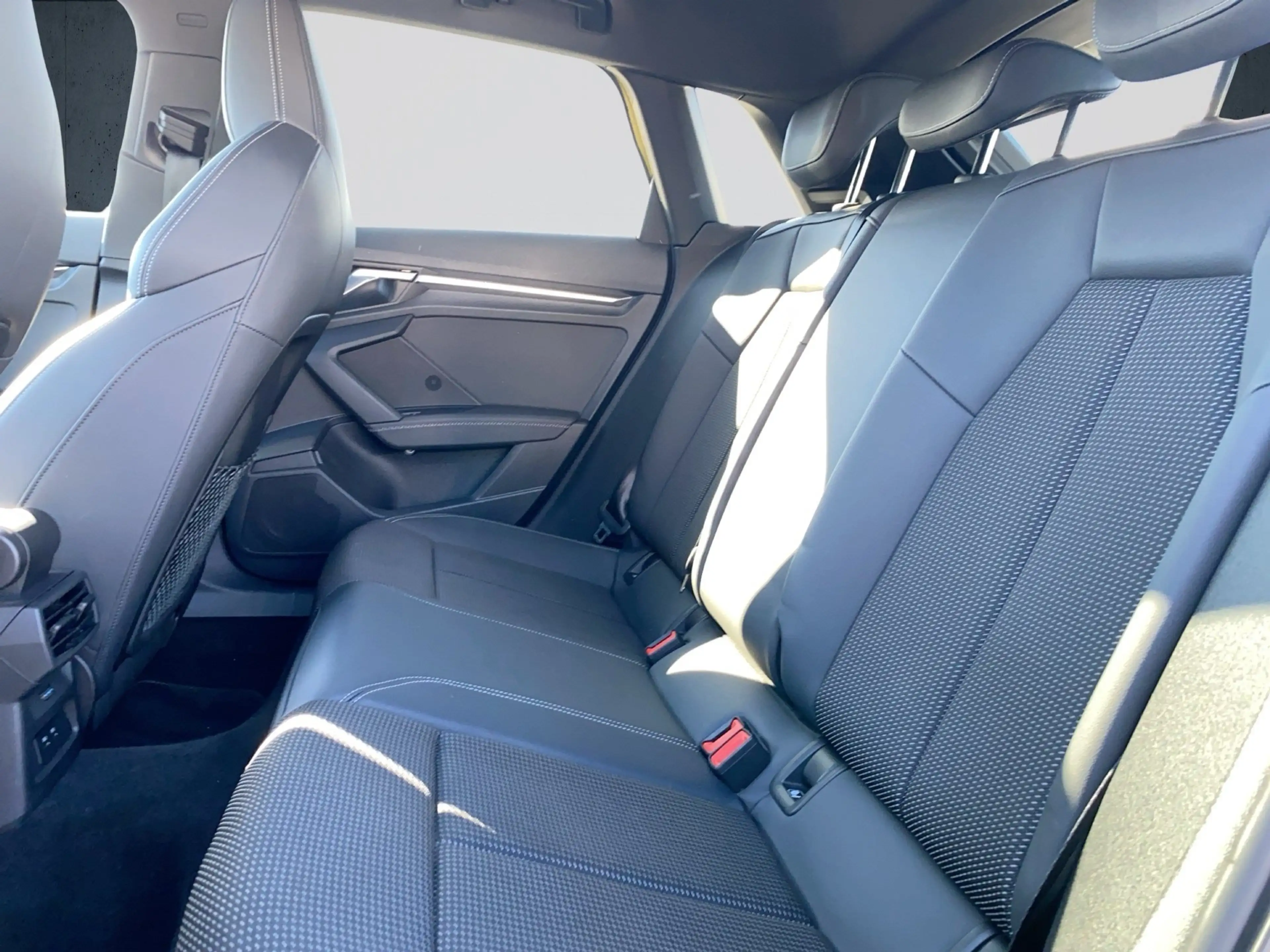 Audi S3 Sportback  Sportback TFSI 228(310)  S tronic — photo 12