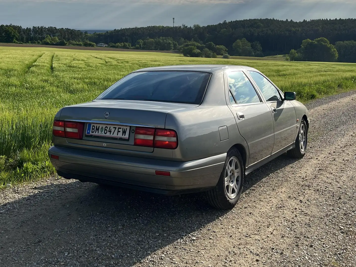 Lancia Kappa k 2,4 jtd LS TD Grau - 2