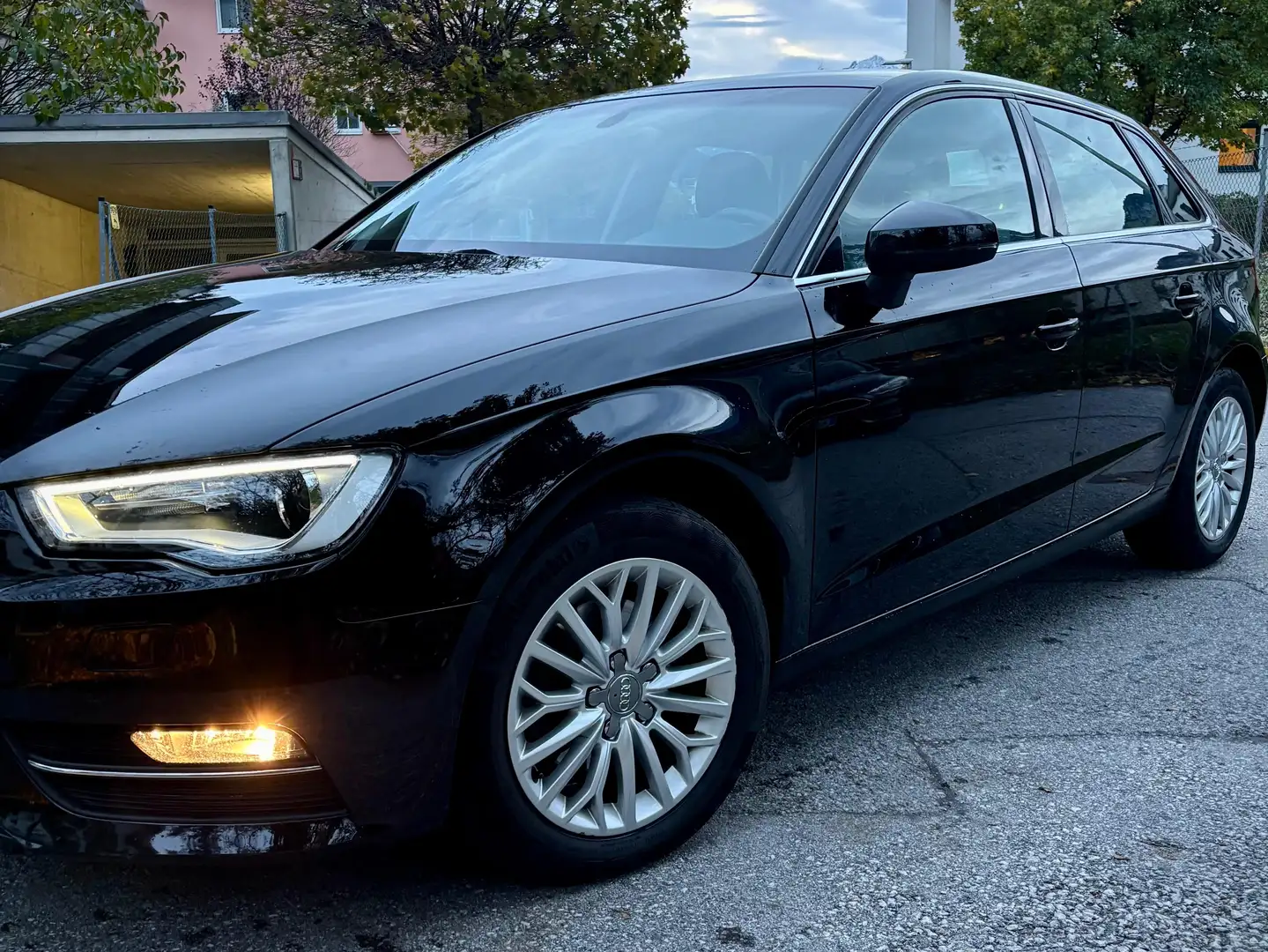 Audi A3 A3 SB 1,4 TFSI Ambiente Ambiente Schwarz - 2