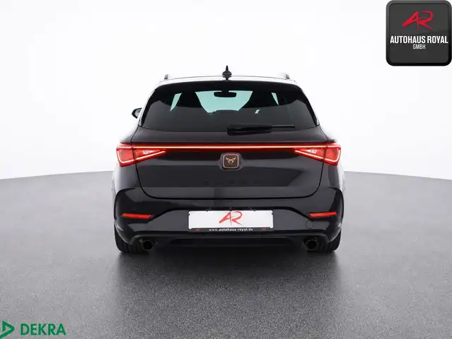Cupra Leon view 3